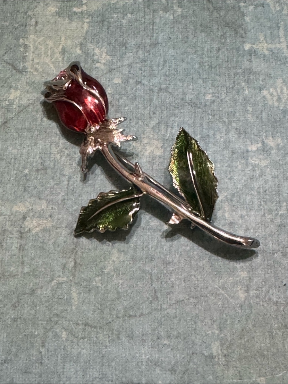 LIZ CLAIBORNE ROSE BROOCH